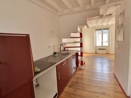 vente murs immeuble mixte activite et habitation 140m²