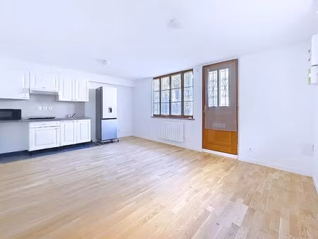 special investisseur - studio 24 m² - 15mn rer a - universites