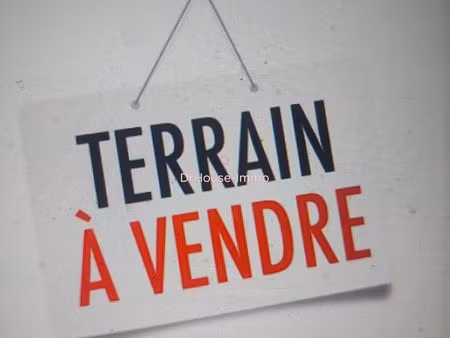 terrain avec vue dégagée proche commerces et transports