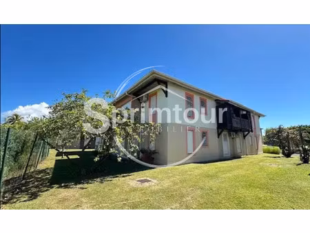 petit bourg  secteur de colin appartement de type t3 rdc