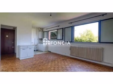 studio de 33m2 - métro 7 et tralway 7 - villejuif