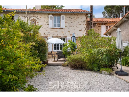 maison de luxe à vendre à château-thébaud