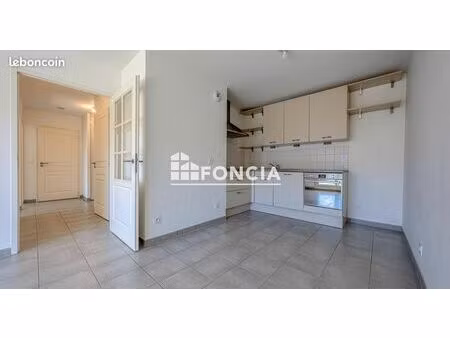 seynod – quartier périaz - appartement t3