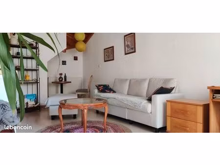 t3 en duplex au coeur du village