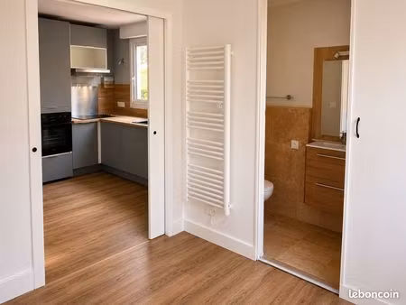 studio 26m2 - cuisine équipée - rdc - 595 cc - marseille