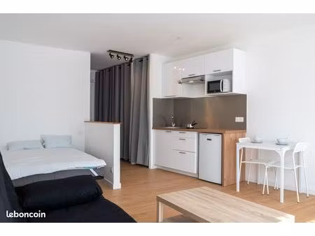 studio avec coin nuit  meublé  entièrement refait à neuf