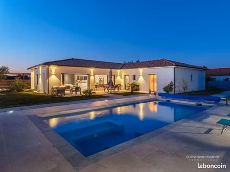 grande maison 5 chambres avec piscine