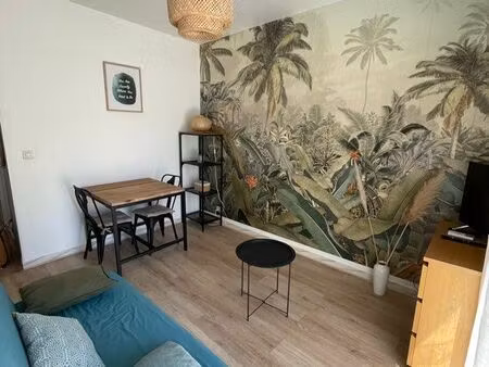 studio meublé location étudiante fille