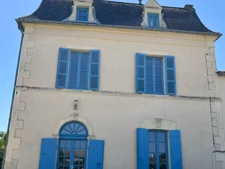 maison avec petit jardin