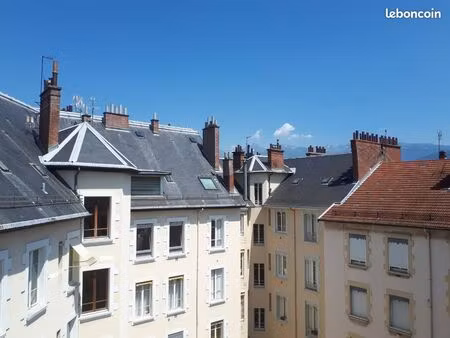 grenoble très beau meublé - 26 m2 habitable - prox victor hugo