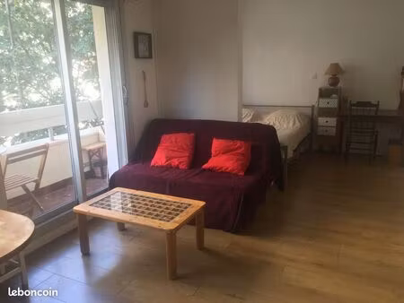 location bail mobilite juillet/aoüt studio calme et lumineux avec balcon paris 14e