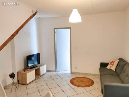 t2 meublé au cœur d'entraigues sur la sorgue