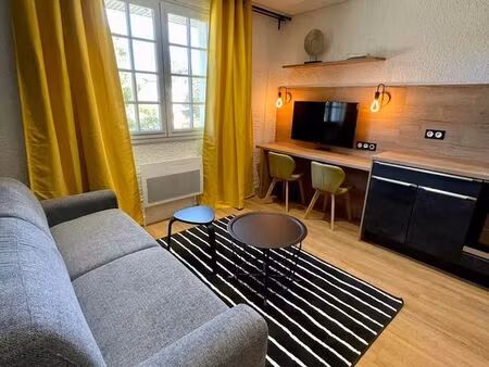 studio a louer 200 m de la plage