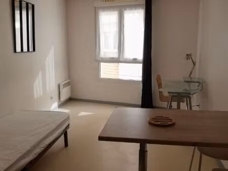 appartement 1 pièce 19 m²