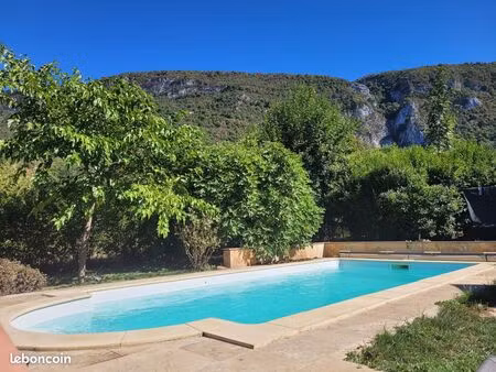 maison familiale avec vue exceptionnelle sur le vercors- bail mobilité ou colocation étudi