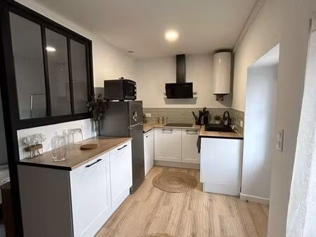 maison meublée de plain-pied avec jardin  garage et parking – touvois