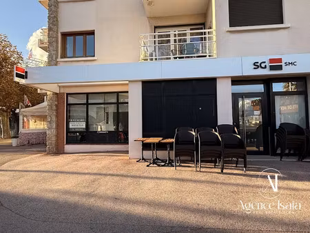 vente locaux professionnels 6 pièces 168 m² à cavalaire-sur-mer (83240)  588 000 €