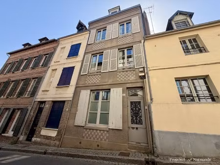 maison de ville proche du vieux bassin