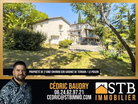 propriété de charme avec piscine et dépendances sur 5 000m²