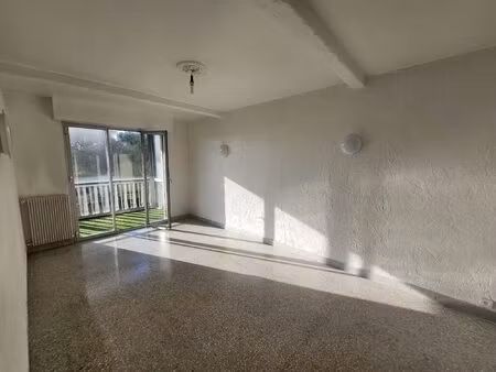 3 pièces de 60 m²  parking et cave – le cannet (chemin des