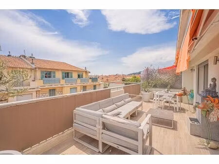 superbe 2 pièces 84m2 + terrasse 28m2