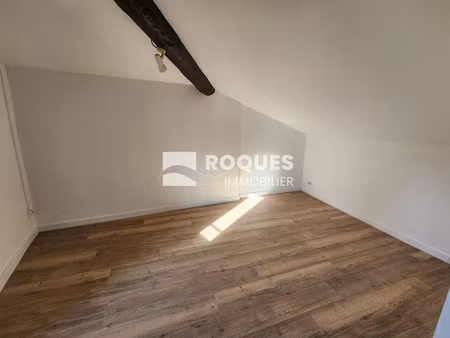 location appartement 1 pièce 18 m² à lodeve (34700)  260 €
