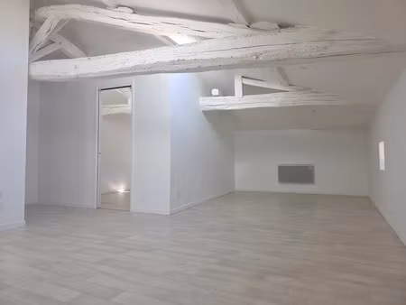 location appartement 2 pièces 32 m² à caudrot (33490)  499 €