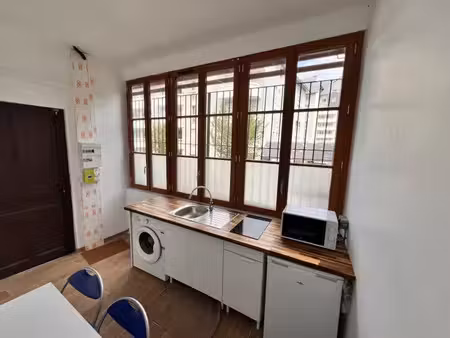 location meublée appartement 1 pièce 24 m² à chambery (73000)  610 €