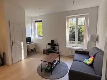location meublée appartement 1 pièce 20 m² à tassin-la-demi-lune (69160)  675 €