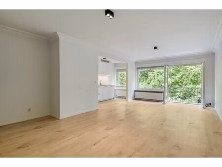 gerenoveerd appartement te koop in brugge met 2 slaapkamers