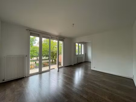 t3 bis de 73 m² avec balcon + garage