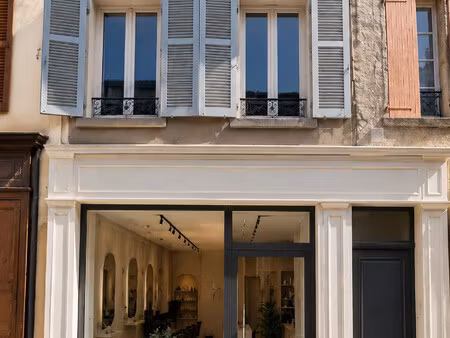 immeuble de 114.5 m² à la cote saint andré