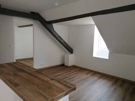 t2 rénové proche bosquet