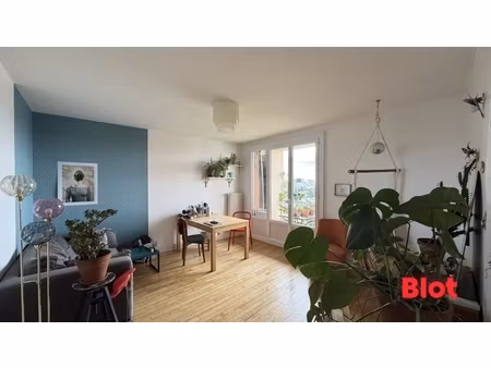 à louer - t4 - 66 21m² - à rennes - square edouard herriot - 915€