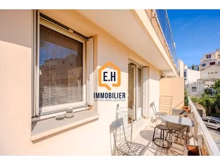 t2 avec balcon et stationnement privatif – beau potentiel à r