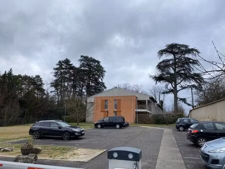 garage en sous-sol a louer