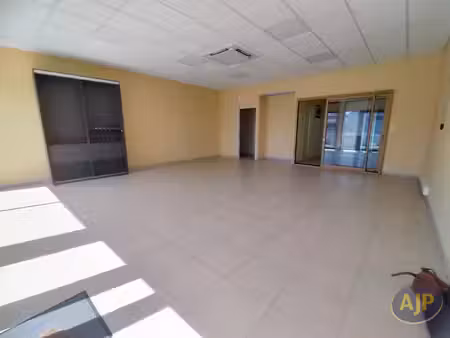 rare ! local commercial blain 165 m2