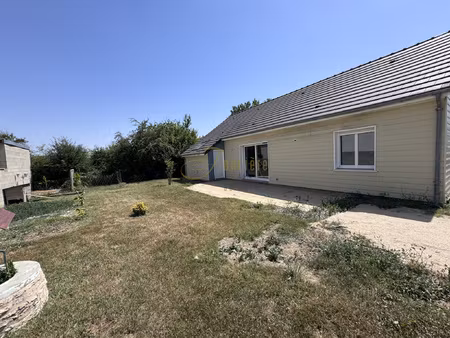 exclusivité maison de plain-pied avec 4 chambres et grand ja