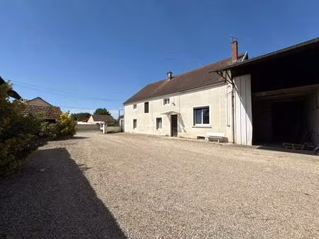 ancienne ferme à rénover sur 4027m² de terrain