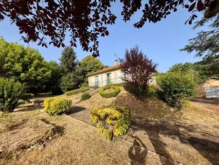 maison à pied du centre de sainte-alvère