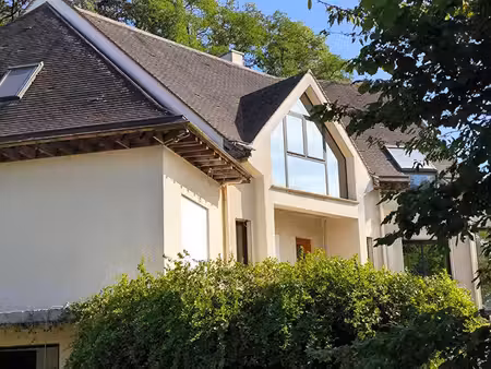 maison d'architecte 244m2 sous-sol total / 4000m2 de terrain