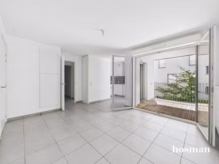 2 pièces avec balcon  parking piscine et salle de sport - 36 rue lucien faure  bordeaux