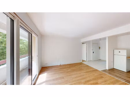 vente appartement 3 pièces  55.00m²  montreuil