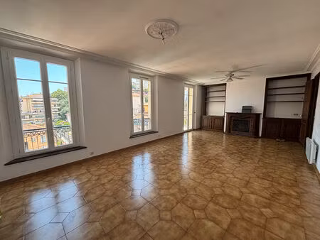 location appartement 4 pièces  103.20m²  nice