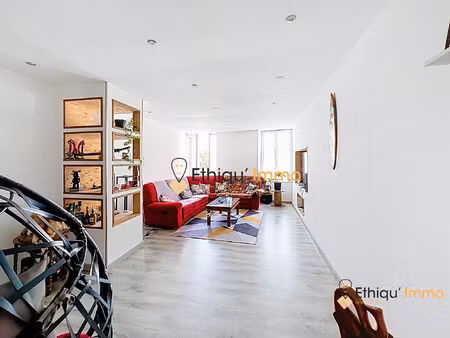 charmant triplex de 103 m² avec terrasse privative au coeur de