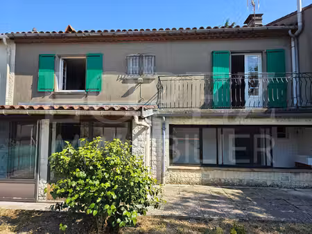 maison avec garage et jardin