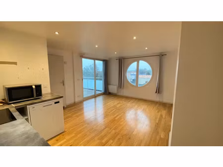 location meublée appartement 2 pièces 35 m² à saint-hilaire-de-riez (85270)  750 €