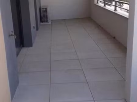location appartement 2 pièces 46 m² à aubagne (13400)  1 300 €