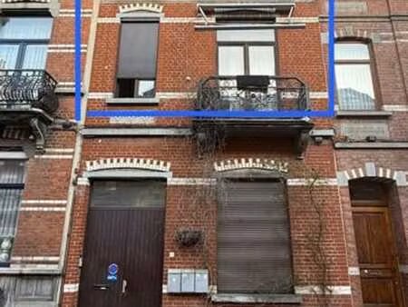 duplex 2 chambres à renover