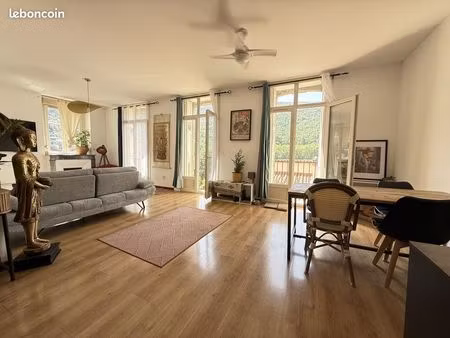 appartement 3 pièces 81 m²